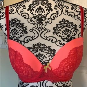 VS Dream Angels 32DD lined Demi bra